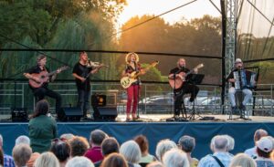 Read more about the article Folk i piosenka autorska w najlepszym wydaniu. Letnia Trasa Koncertowa 2025